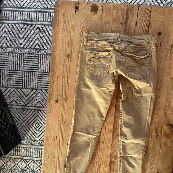 American Eagle Size 0:  women's jeans and khaki in a skinny cut. - Picture 8 of 9